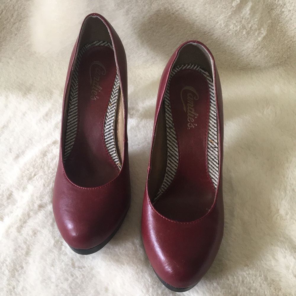 Candie’s burgundy high heels